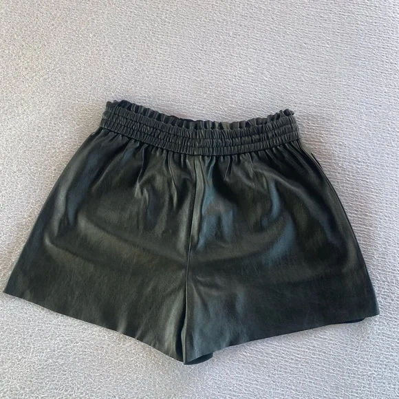 Zara Black Faux Leather Shorts - Picture 2 of 4
